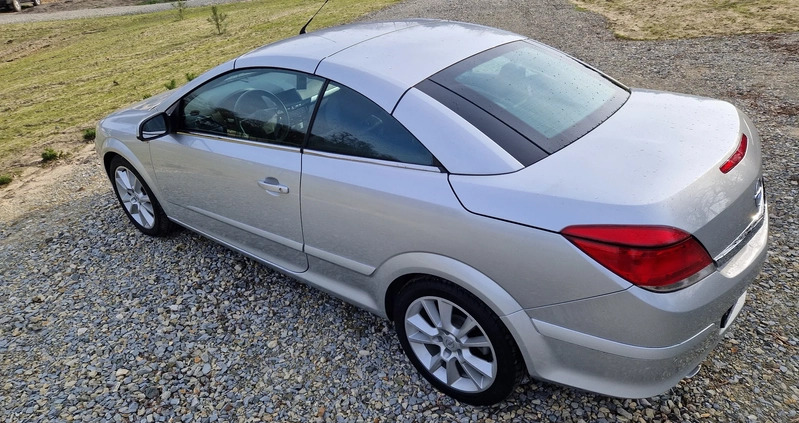 Opel Astra cena 14900 przebieg: 153077, rok produkcji 2007 z Nowy Staw małe 232